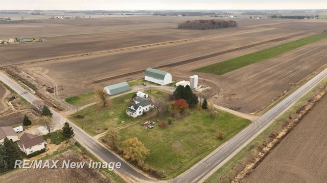 7991 W Dixon Road, Reese, MI 48757