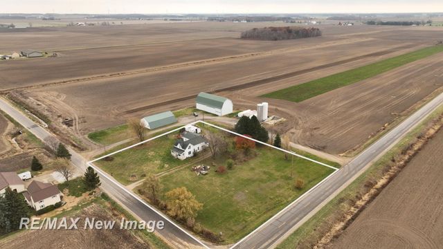 7991 W Dixon Road, Reese, MI 48757