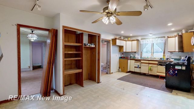 7991 W Dixon Road, Reese, MI 48757