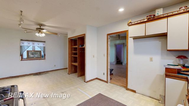 7991 W Dixon Road, Reese, MI 48757