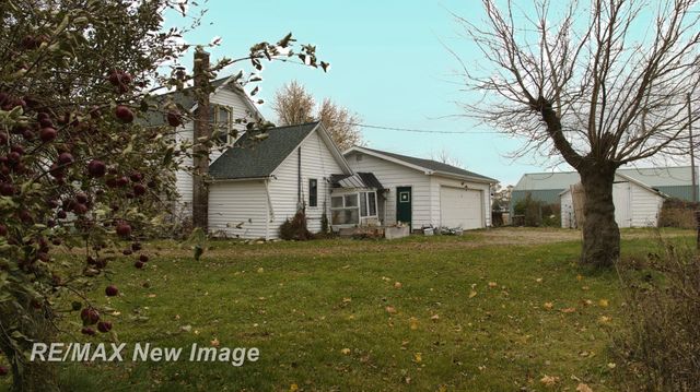 7991 W Dixon Road, Reese, MI 48757