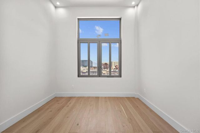 13119 Fowler Avenue 8B, Flushing, NY 11355