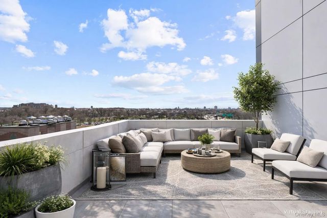 13119 Fowler Avenue 8B, Flushing, NY 11355