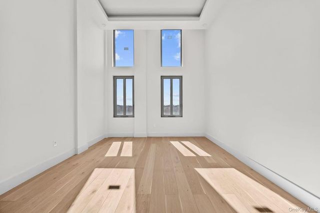 13119 Fowler Avenue 8B, Flushing, NY 11355