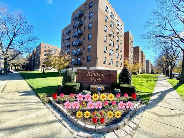 73-03 Bell Boulevard 5M, Bayside, NY 11364