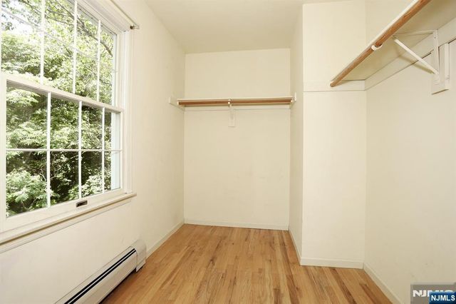 33 Hillside Avenue, Riverdale Borough, NJ 07457