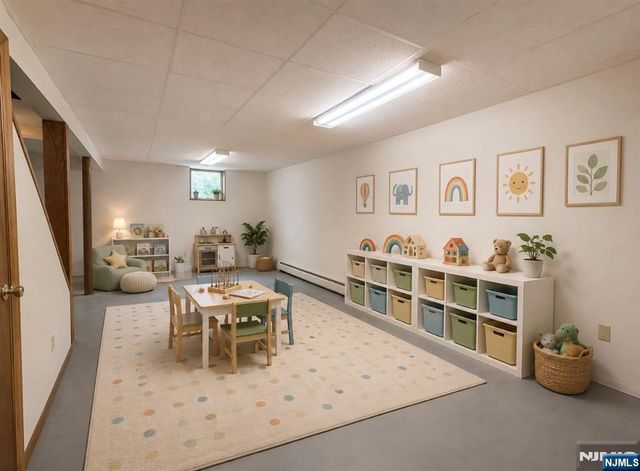 33 Hillside Avenue, Riverdale Borough, NJ 07457