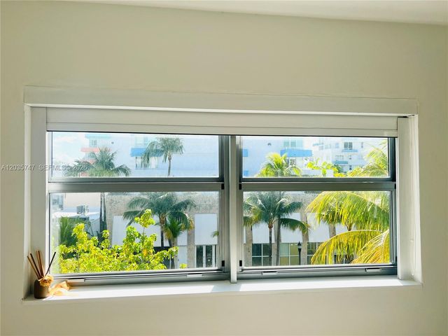 240 Collins Avenue 4A, Miami Beach, FL 33139