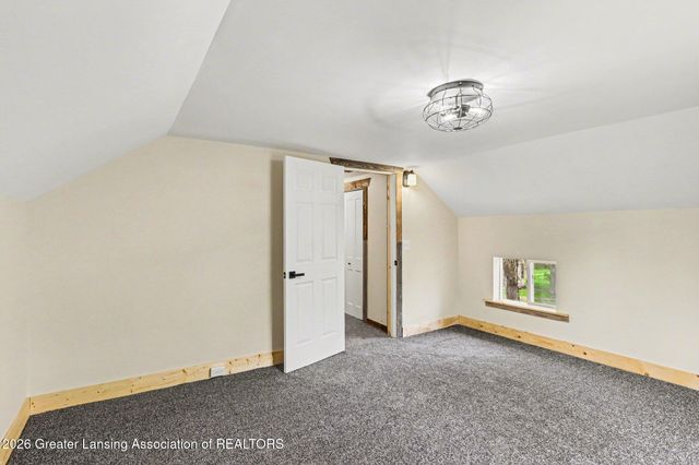 9469 Rossman Highway, Eaton Rapids, MI 48827