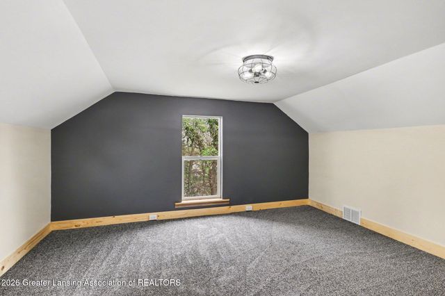9469 Rossman Highway, Eaton Rapids, MI 48827