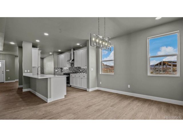 579 Fledgefield Dr, Grand Junction, CO 81504