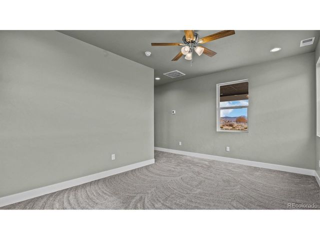 579 Fledgefield Dr, Grand Junction, CO 81504