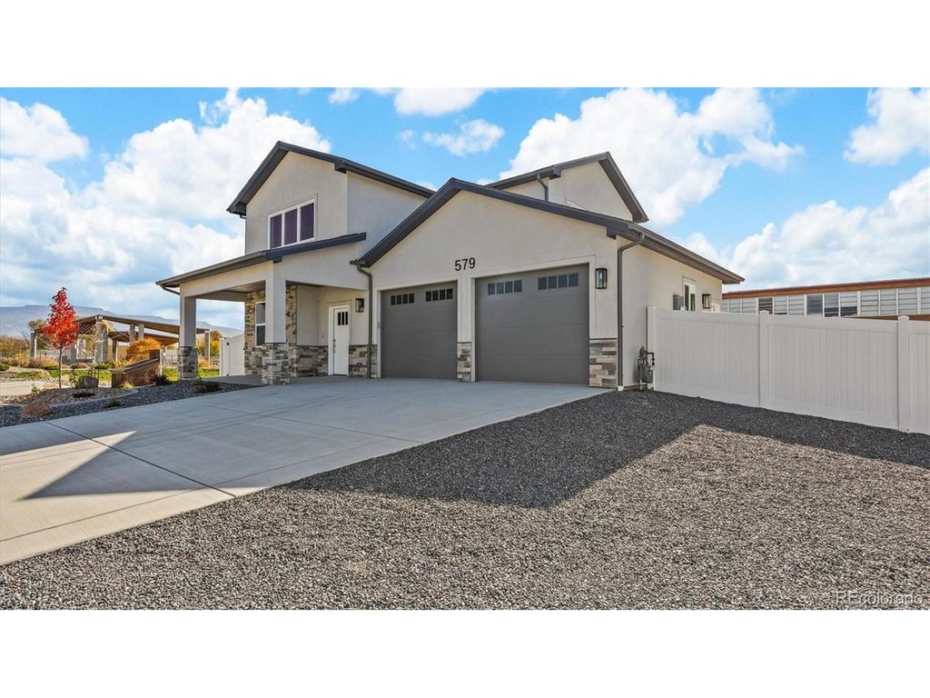 579 Fledgefield Dr, Grand Junction, CO 81504