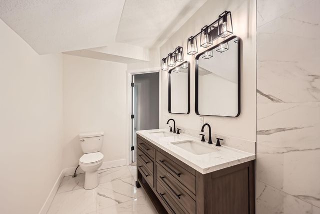 1300 6th Avenue N, Orono, MN 55356