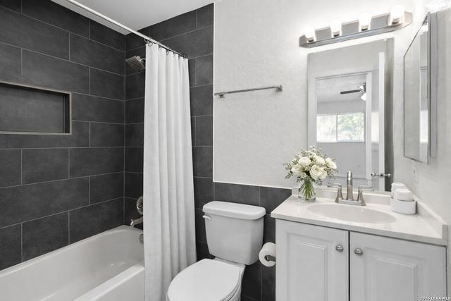 6611 Southpoint St Apt 128, San Antonio, TX 78229