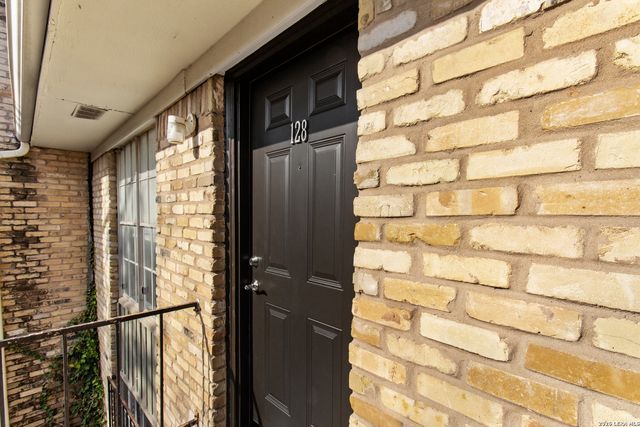 6611 Southpoint St Apt 128, San Antonio, TX 78229