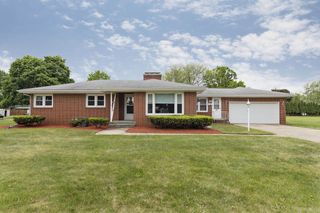 1850 Carlyle Road, Beloit, WI 53511