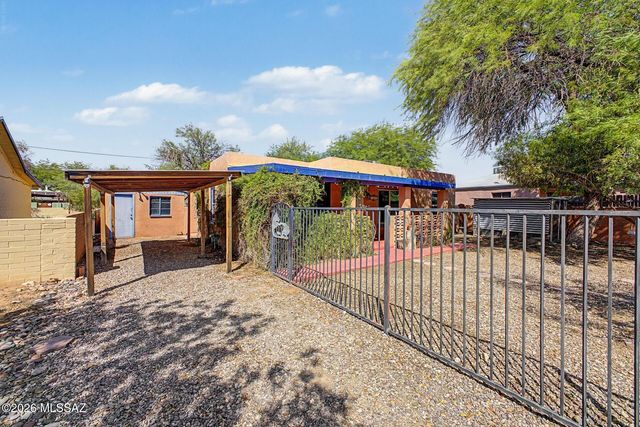 1049 E West Circle Drive, Tucson, AZ 85719