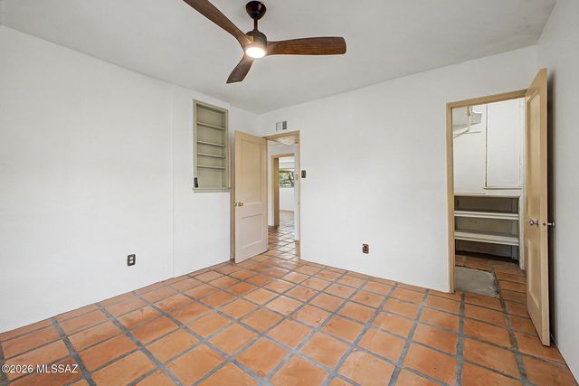 1049 E West Circle Drive, Tucson, AZ 85719