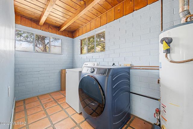 1049 E West Circle Drive, Tucson, AZ 85719