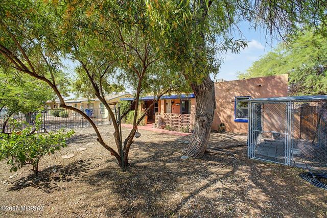 1049 E West Circle Drive, Tucson, AZ 85719