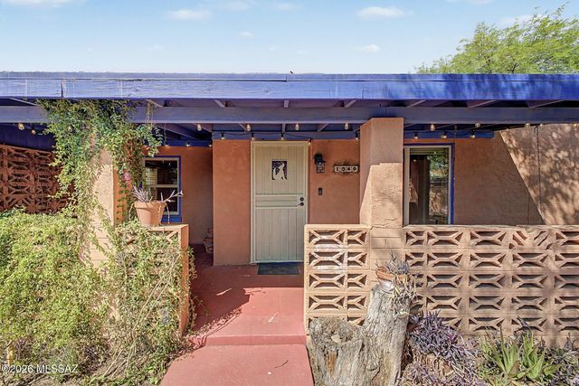 1049 E West Circle Drive, Tucson, AZ 85719