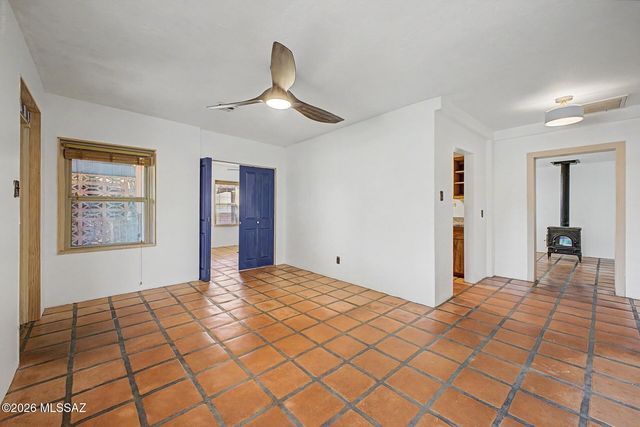 1049 E West Circle Drive, Tucson, AZ 85719