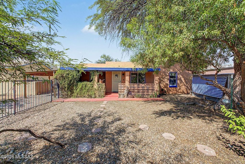1049 E West Circle Drive, Tucson, AZ 85719