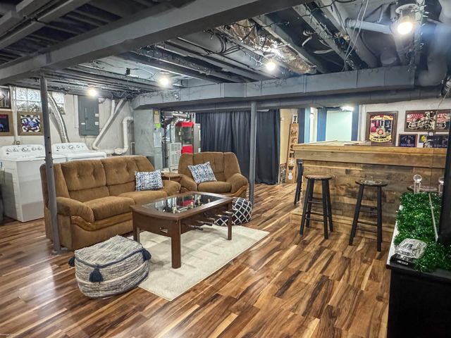 3821 Dunning Road, Rochester Hills, MI 48309