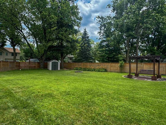 3821 Dunning Road, Rochester Hills, MI 48309