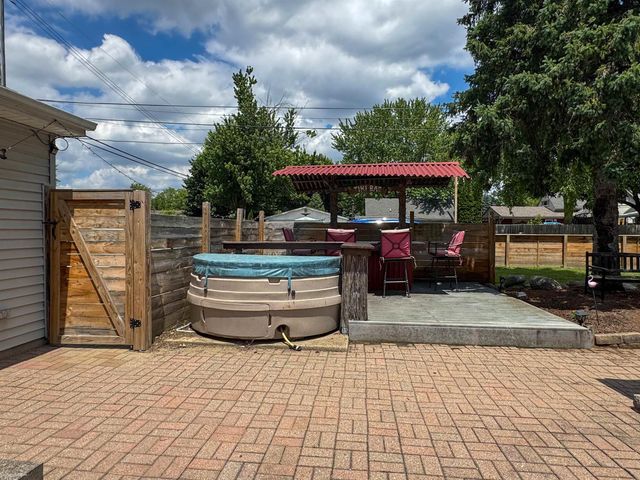 3821 Dunning Road, Rochester Hills, MI 48309