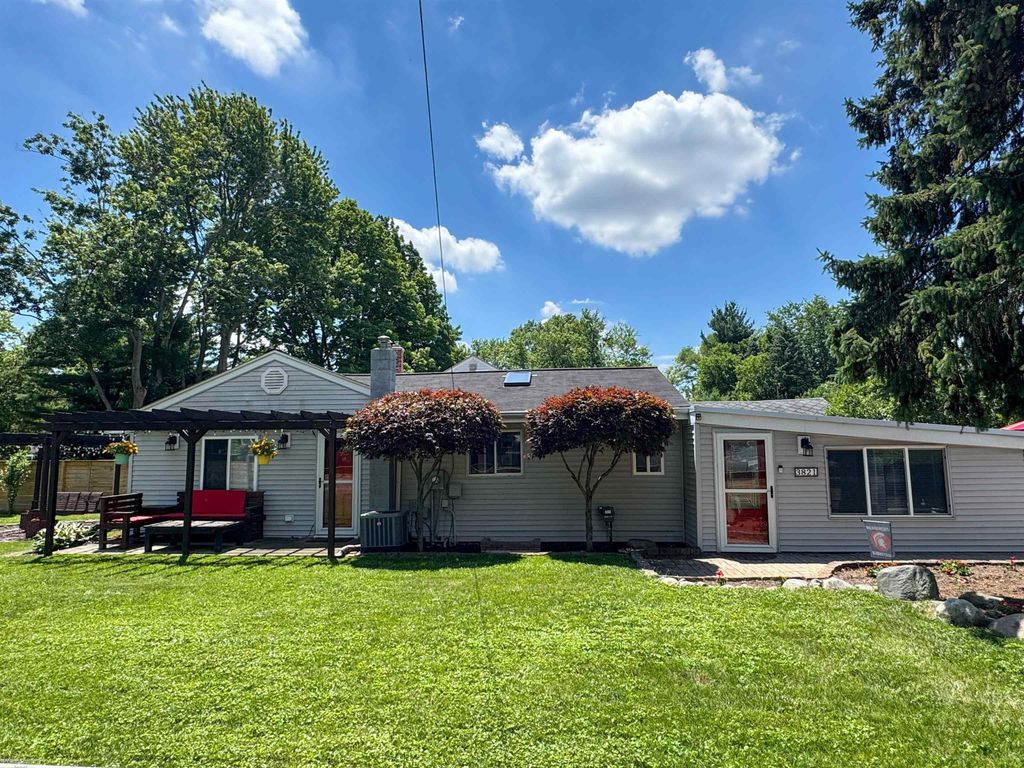 3821 Dunning Road, Rochester Hills, MI 48309