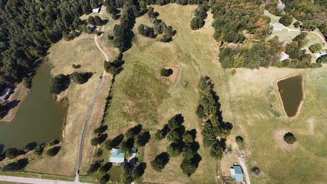 3431 Heritage Park Road, Piggott, AR 72454