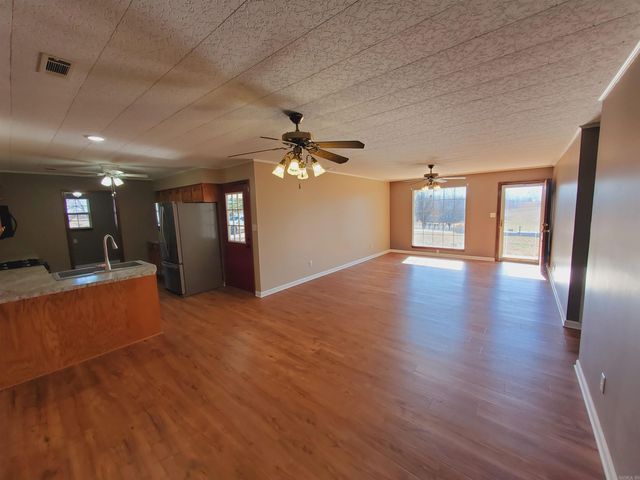 3431 Heritage Park Road, Piggott, AR 72454