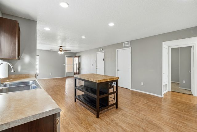 5252 Via del Cielo Lane, Santa Fe, NM 87507