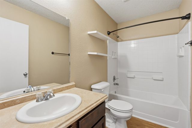 5252 Via del Cielo Lane, Santa Fe, NM 87507