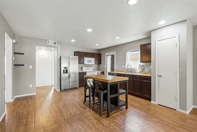 5252 Via del Cielo Lane, Santa Fe, NM 87507