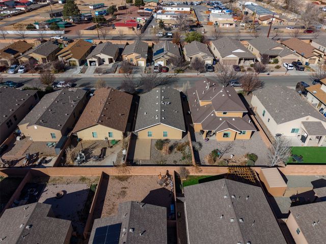 5252 Via del Cielo Lane, Santa Fe, NM 87507