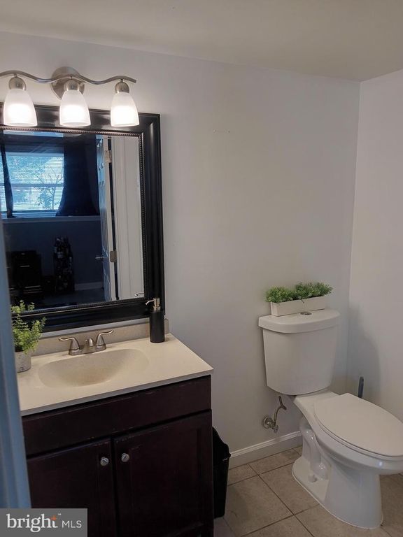 Image 18 of property listing at 4053 PARKER CT, Waldorf, MD 20602