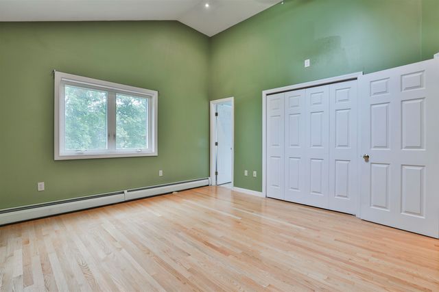 34 Joanne Drive, Hooksett, NH 03106