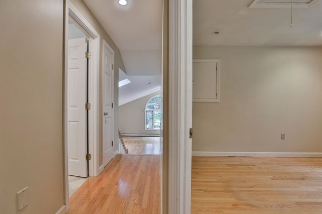 34 Joanne Drive, Hooksett, NH 03106