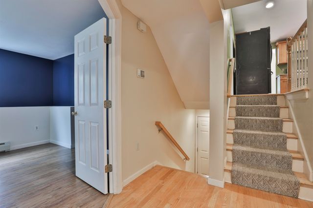 34 Joanne Drive, Hooksett, NH 03106
