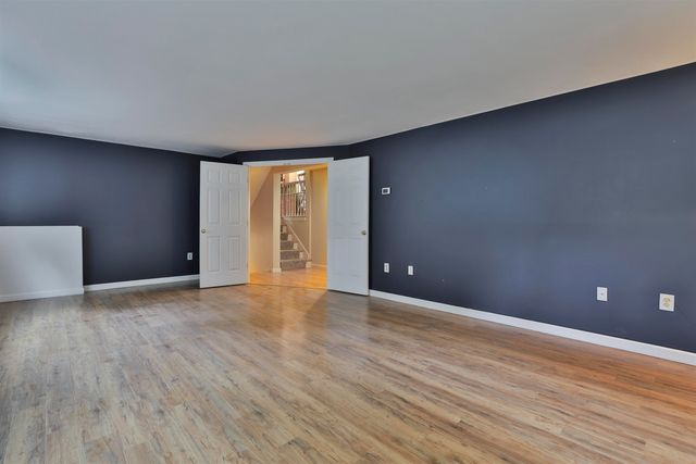 34 Joanne Drive, Hooksett, NH 03106