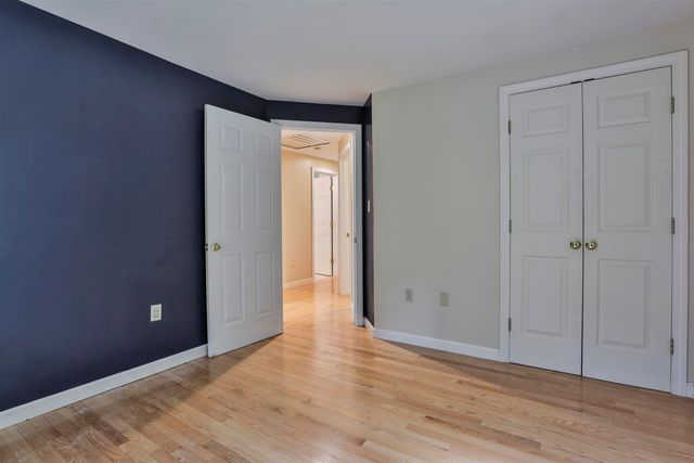 34 Joanne Drive, Hooksett, NH 03106