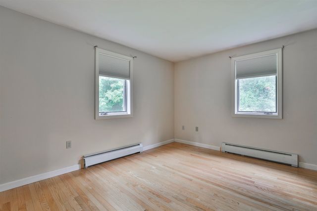 34 Joanne Drive, Hooksett, NH 03106