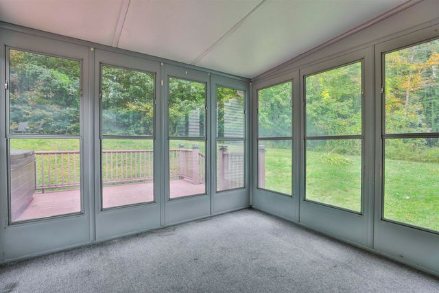 34 Joanne Drive, Hooksett, NH 03106