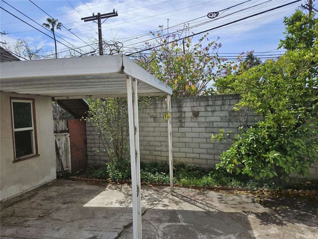 2642 Manning Avenue, Los Angeles, CA 90064