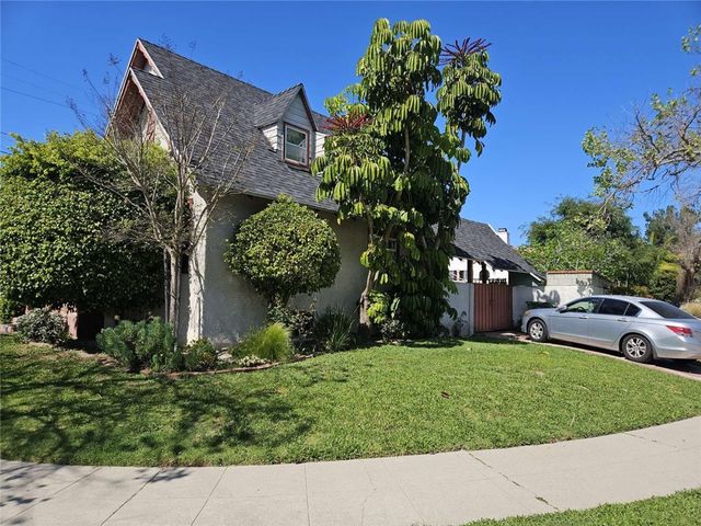 2642 Manning Avenue, Los Angeles, CA 90064