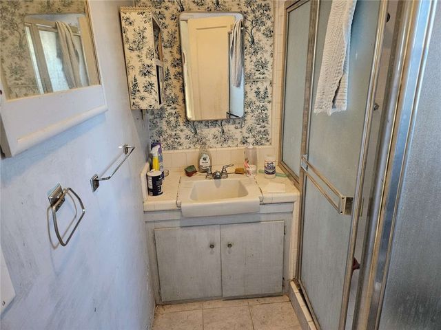 2642 Manning Avenue, Los Angeles, CA 90064