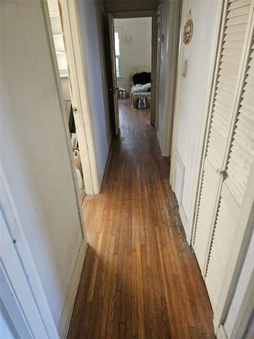 2642 Manning Avenue, Los Angeles, CA 90064